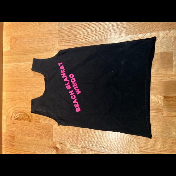 Hooters Hawaiian Crop Top - Picture 2 of 3